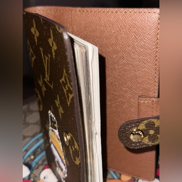 🖤Authentic Unisex Louis Vuitton Chibi Takashi Murakami Agenda PM.🤎 - Picture 2 of 16